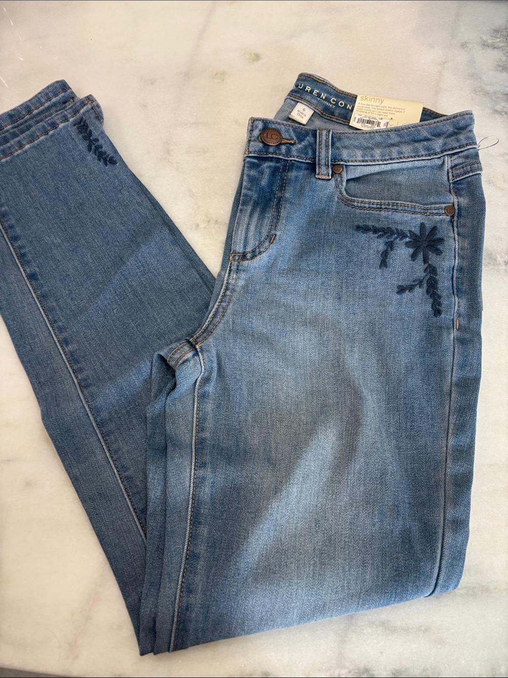 LC Lauren Conrad Light Blue Embroidered Skinny Jeans-new-size 6